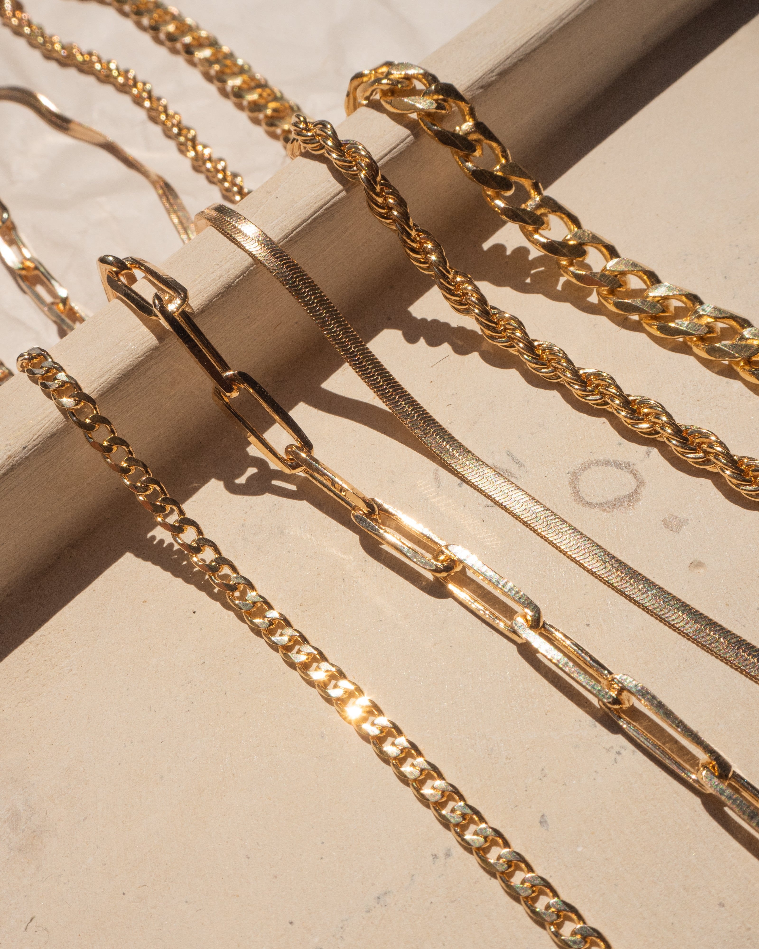 Dainty curb chain, dainty layering chain, 14k, 18k, gold filled chain, gold filled layering chain, mini curb chain, dainty cuban chain, mini curb link necklace, gold filled dainty jewelry, gold filled dainty, dainty necklace, gold layering necklace chain, water resistant, dainty jewelry, dainty necklace