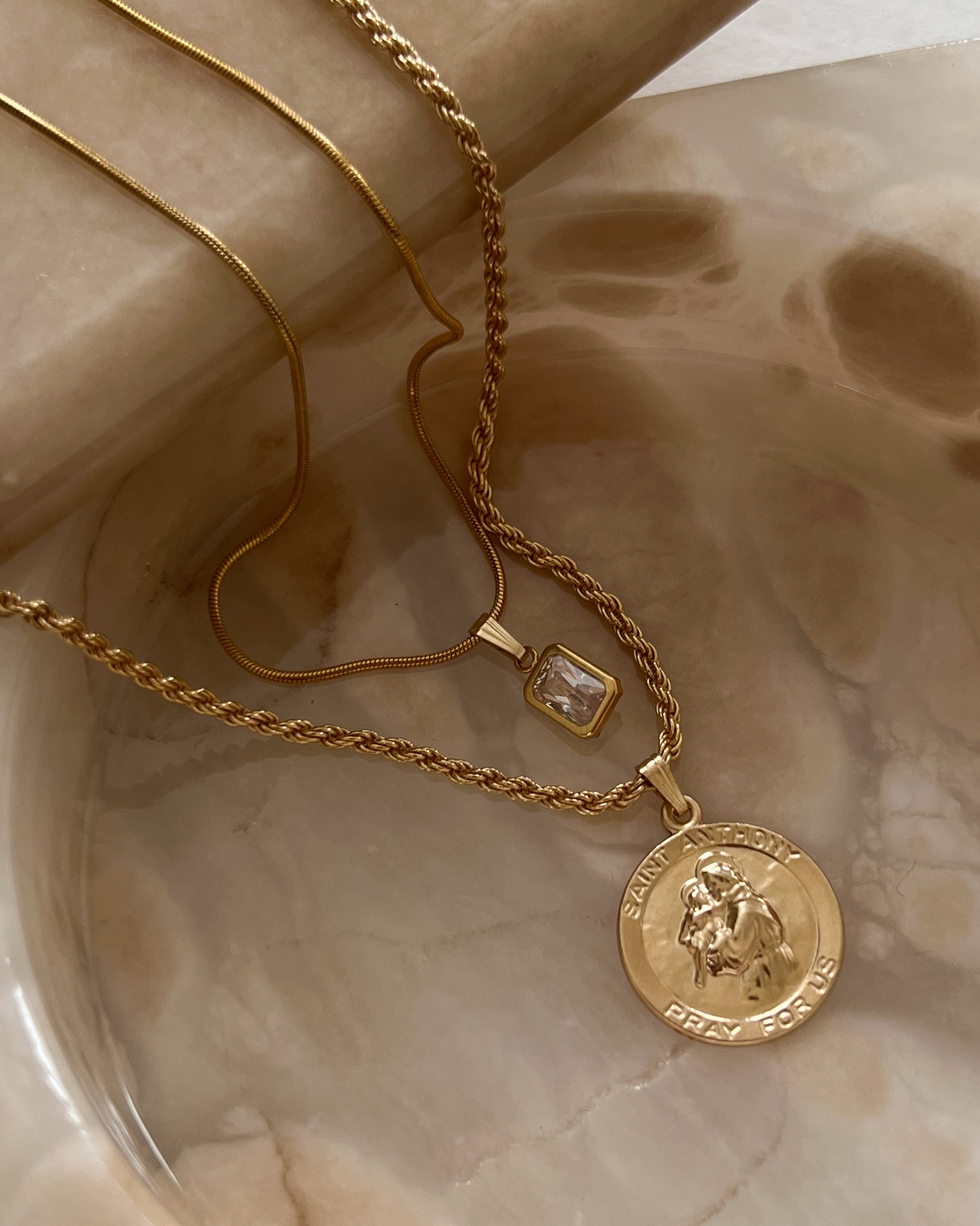 Sofia necklace