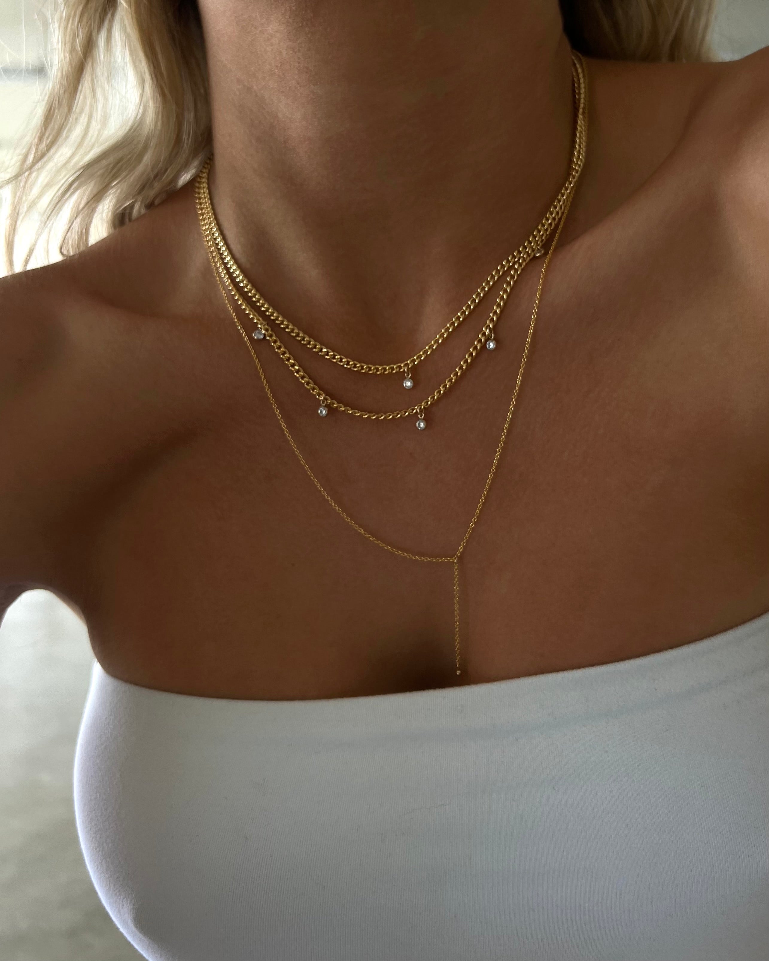 Betsy necklace