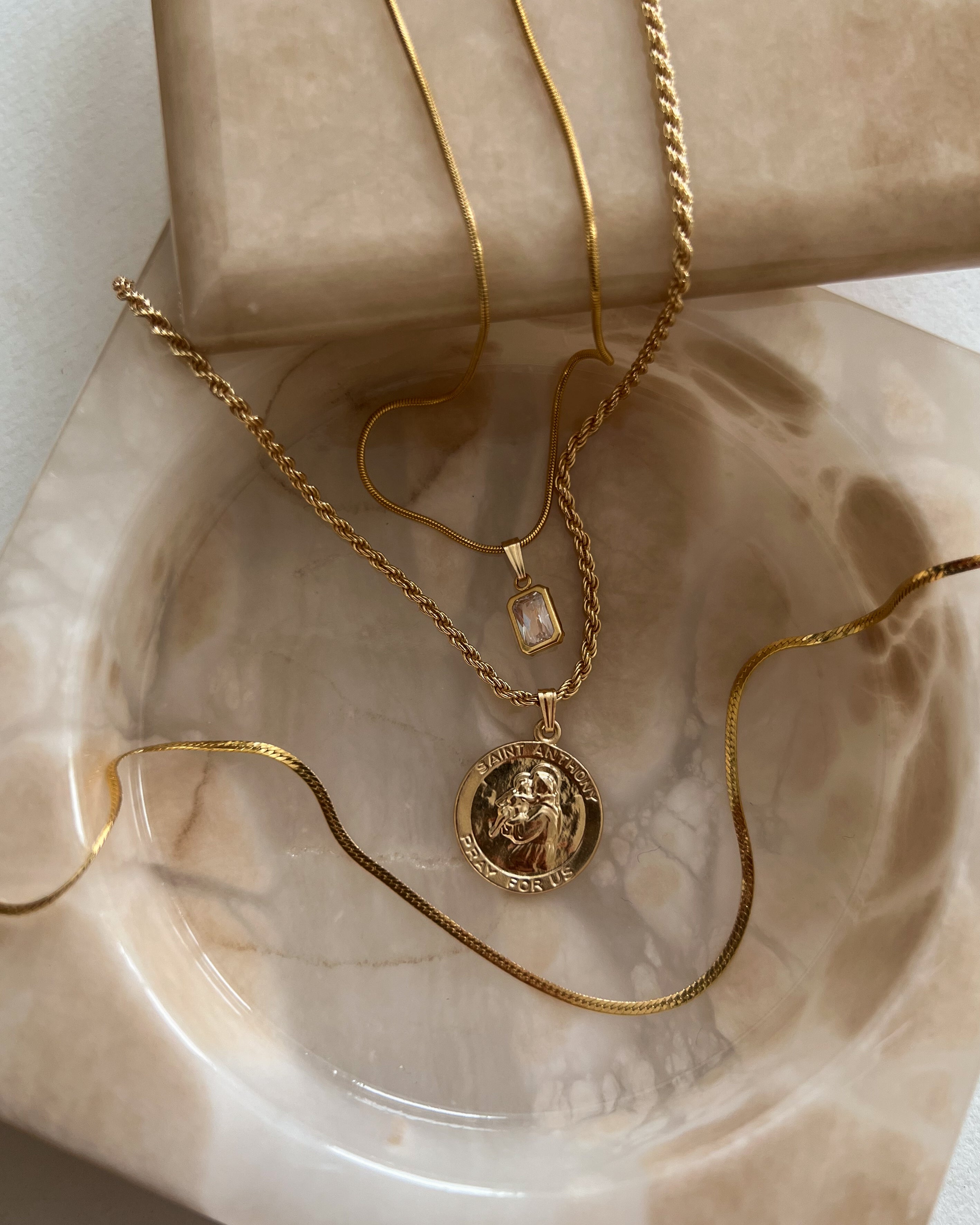 Sofia necklace